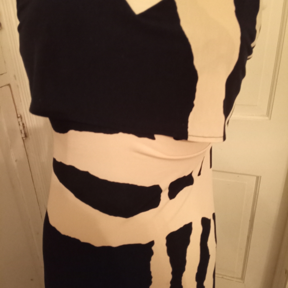 Dress - Picture 12 of 16